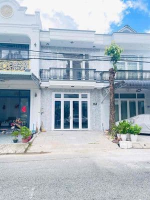 Nhà lầu mới đẹp hoàn công thuận tiện vừa ở vừa kd kdc Hồng Loan Ctho