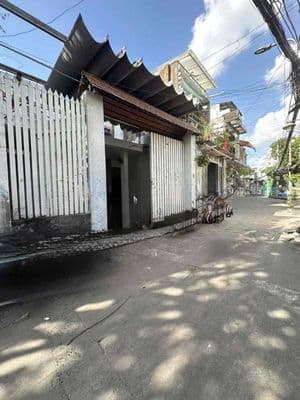 cho thuê nhà nguyên căn 4,5x19m hẻm 275 /Quang Trung phường 10