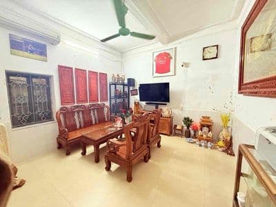 Bán đất tặng nhà phố Minh Khai 40m x3T giá 5.6 tỷ sổ đỏ CC có TL bao Q