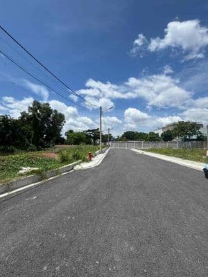 mở bán 22 lô giá F0 hẻm 766 QL13 giá dự kiến 95 tr/m2
