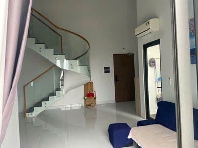Căn Duplex góc 2 hướng Đông, Nam Full nội thất, mát mẻ yên tĩnh.