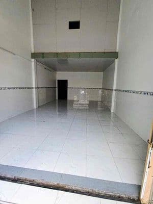 Thuê nhà ở gia đinh, làm văn phòng. Xe tải vào tận cửa