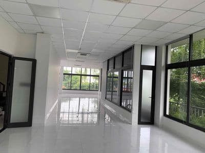 Cho thuê sàn văn phòng diện tích 120m2 , gần cầu hoà xuân