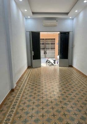 Nhà hẻm xe hơi Nguyễn Tiểu La, 2 Lầu 2PN 2WC, 3.5x15m, 18TR