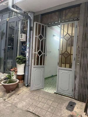 Nhà giá rẻ Nguyễn Sĩ Sách-2 lầu-15m2-giá 2T.ỷ