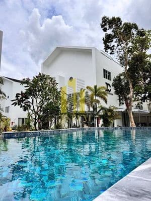Cho Thuê Villa Hiện Đại Có Hồ Bơi Giá 80 Triệu