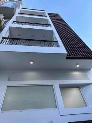 Cho thuê nhà MT 35A Hoa Sứ, Phường 07, Quận Phú Nhuận