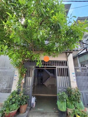 Giá chỉ 3 tỷ 750 triệu ( tl) nhà chính chủ lâu năm-đúc thật btct