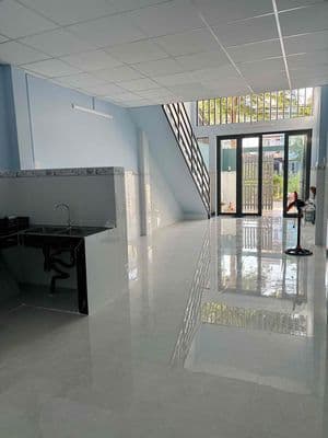 Nhà mới cho thuê rộng rãi giá chỉ 8tr/tháng
