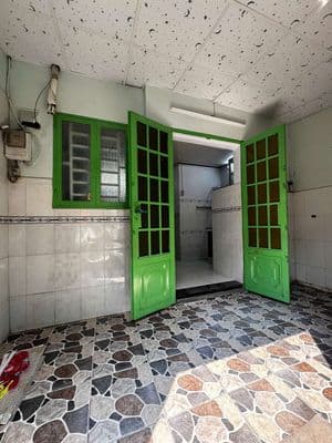 Nhà 1 lửng.4.5m×6m. nhà.mới 1x nguyễn ảnh thủ q12