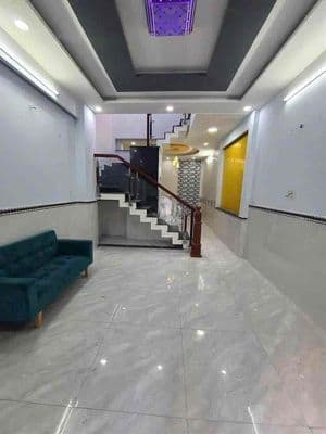 Nhà mới % , Đường số 51 p14 gv , hẻm xe hơi 2pn 3wc có máy lạnh