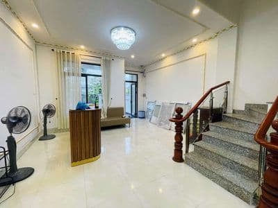 Nhà Phố Q2 Lakeview City 1 Trệt 3 Lầu Đã Có Sẵn Bàn Ghế VP Nội Thất