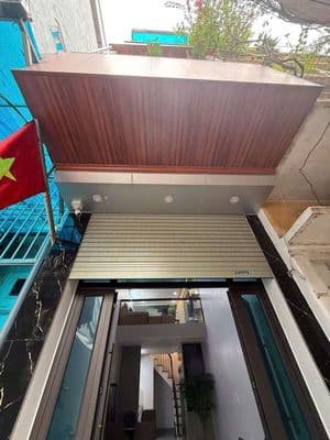 cho thuê nhà 5 tầng ngã tư sở gần ô tô