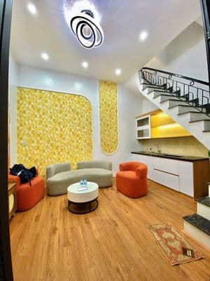Cho thuê nhà riêng Hồng Mai - Hai Bà Trưng - 3 ngủ - 15m ra mặt phố