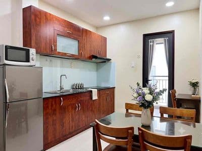 Căn hộ 1pn bancol bờ kè trường sa, có thang máy, nhận khách nước ngài