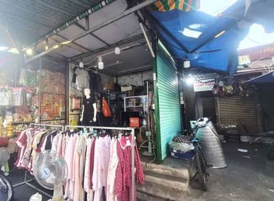 kiot (4 sạp liền kề) 3 mặt tiền, chợ Hoàng Hoa Thám