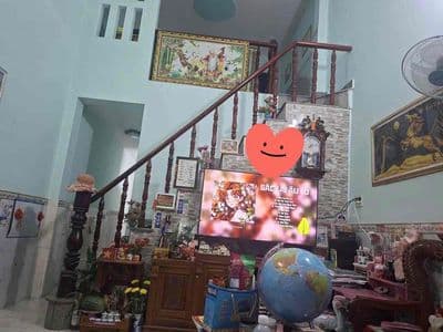 bán nhà cấp 4 có gác đúc gần ngã tư Chiêu Liêu