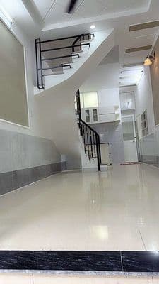 chủ cần bán gấp căn nhà tl13 shc