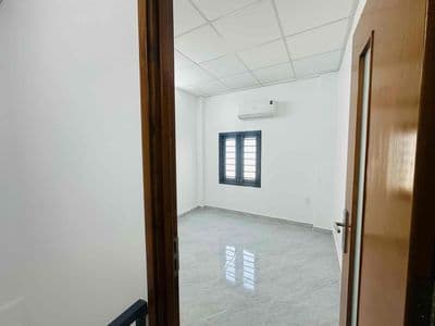 NHÀ MỚI XÂY 100%_ Trệt Lầu _ 2PN _ Hẻm Xe Tải _ Sẵn 2 Máy lanh