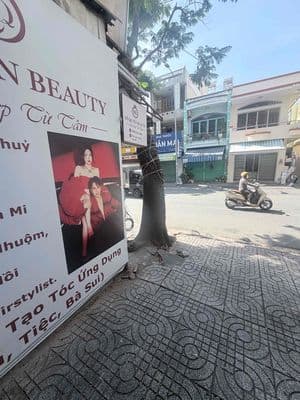 Cho thuê vỉa hè chiều tối