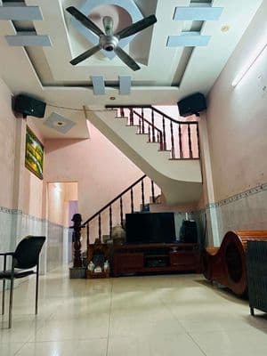 Bán nhà lầu trệt sr chủ ngộp ngân hàng