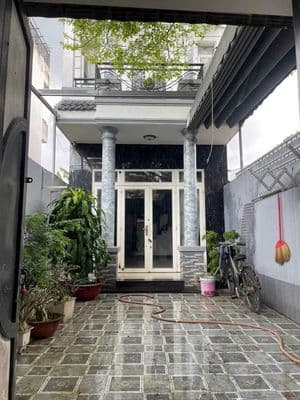 Cg: cho thuê nhà rộng có nội thất hẻm đường huỳnh thị hai p. tch q12