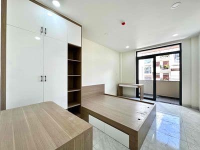 CHÍNH CHỦ căn hộ MỚI XÂY FULL NT Ban công/cửa sổ sát Chợ Bà Chiểu