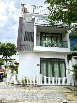 Cho thuê nhà 2 mặt tiền khu đô thị fpt city – khu v5 - ở ngay được