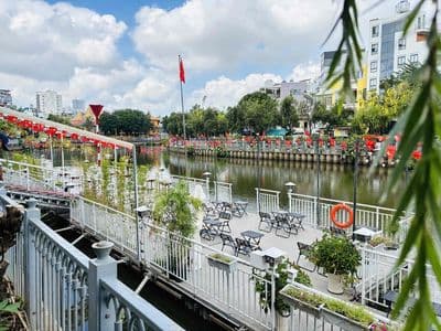 Căn Hộ Ban Công Ngay Trung Tâm Quận 3