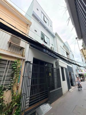 Nhà 3 tầng kiệt 3m hoàng diệu giá tốt