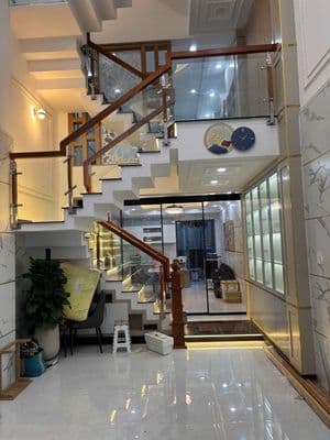Chủ ngộp bân gấp nhà không lộ giới ko quy hoạch 4x15 5 lầu giá hơn 7ty