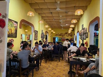 Cho thuê mặt bằng trương quyền q3 - 400m² - giá 80tr/tháng