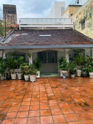 Cho thuê biệt thự bùi thị xuân q1 - dt: 9,5x25m - giá 80tr