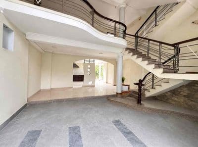 Ngang 7m - nguyên căn 3 lầu hẻm xe hơi nơ trang long