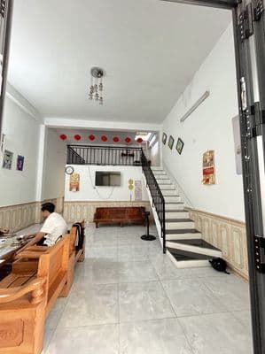 Nhà gác lửng bê tông kiên cố – 90m² nở hậu – chỉ 3,3 tỷ