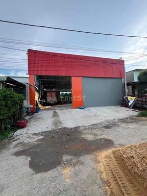 xưởng 400m vuông cần cho thuê