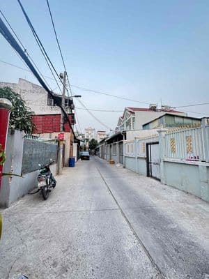 Cho thuê nhà nguyên căn – hẻm xe hơi 803 huỳnh tấn phát, quận