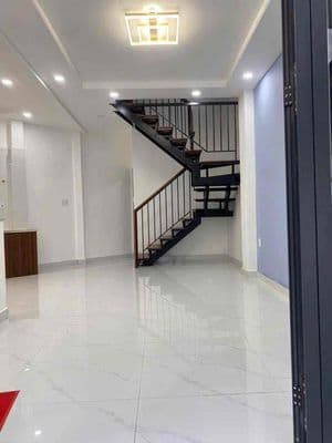 Cho thuê nhà mới xây 2pn 2wc giá 10tr