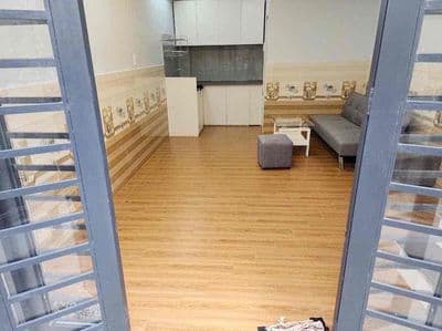 Nhà cho thuê nguyên căn giá 6tr ful nội thất ( gần chợ Phước Long)