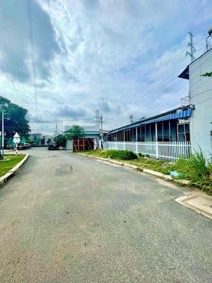Đất khu phân lô có công viên Tô Ngọc Vân