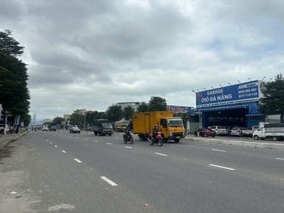 Bán nhà mt kinh doanh đường hoàng thị loan