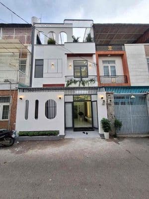 Nhà 2 lầu thông kinh doanh Tô Ngọc Vân
