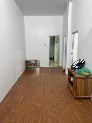 Cho thuê nhà tập thể ngõ 1150 đường láng