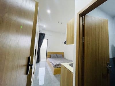 Cho thuê căn hộ mới Khu đô thị FPT, Hòa Hải, có ban công