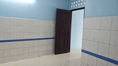 Cho thuê mặt bằng kinh doanh mặt tiền – gần cầu vượt quang trung