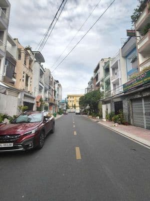 Nhà mặt tiền đường khu bình phú