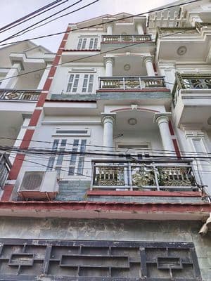 ô tô vào nhà 4pn có 2 máy lạnh, nội thất cọc 1th hẻm 7m ô tô đậu cửa