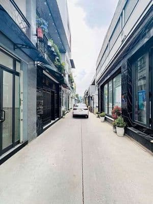 Nhà Măt Tiền Hẻm Tiện Cho Thuê. Kinh Doanh .