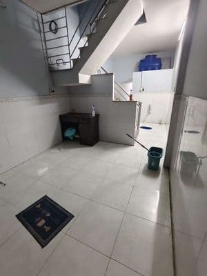 Cho thuê nhà sát bên bến xe quận 8