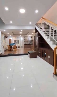 Cho thuê nhà mặt tiền đường: nước mặn 5 - khuê mỹ
